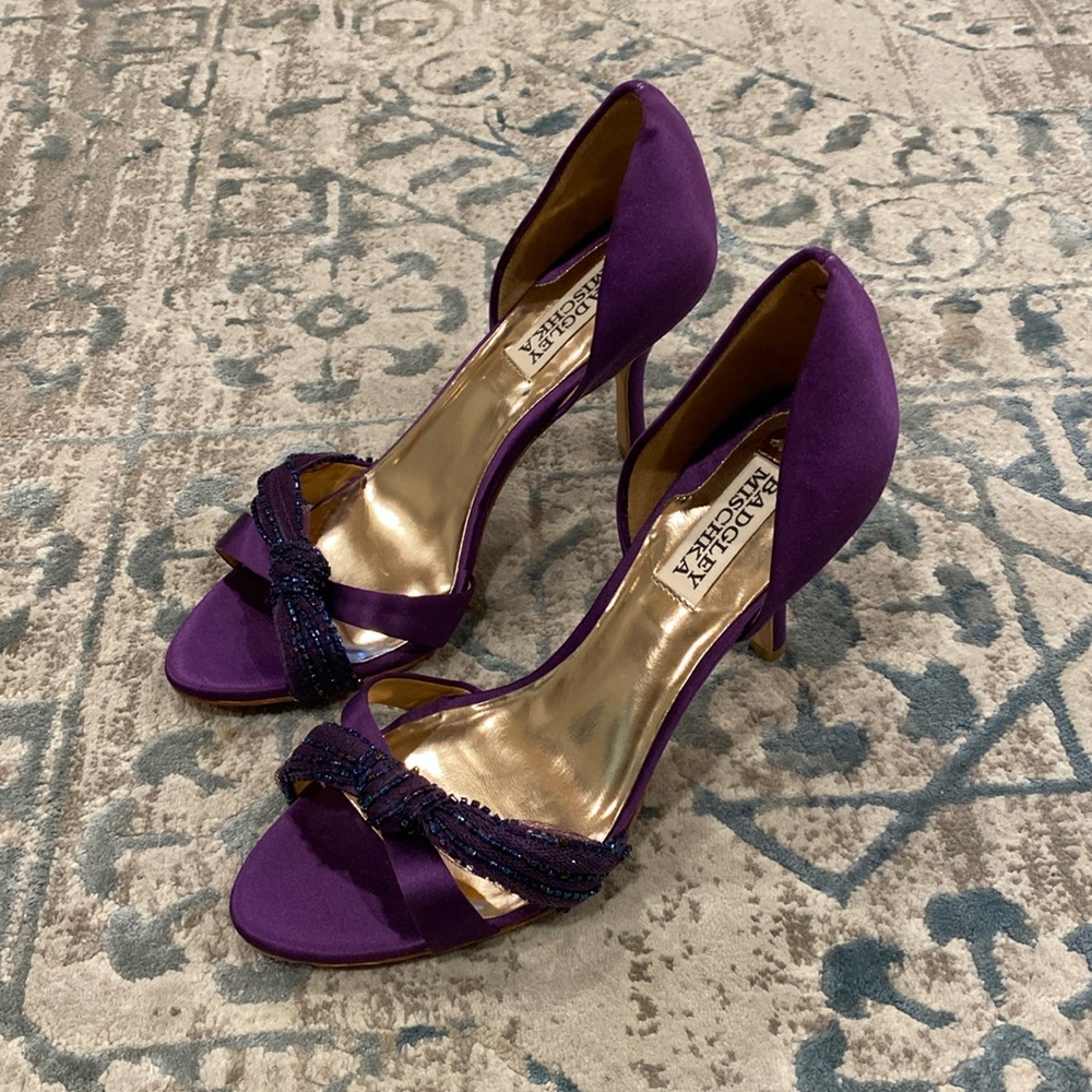 Badgley Mischka Heels Size 7 Purple